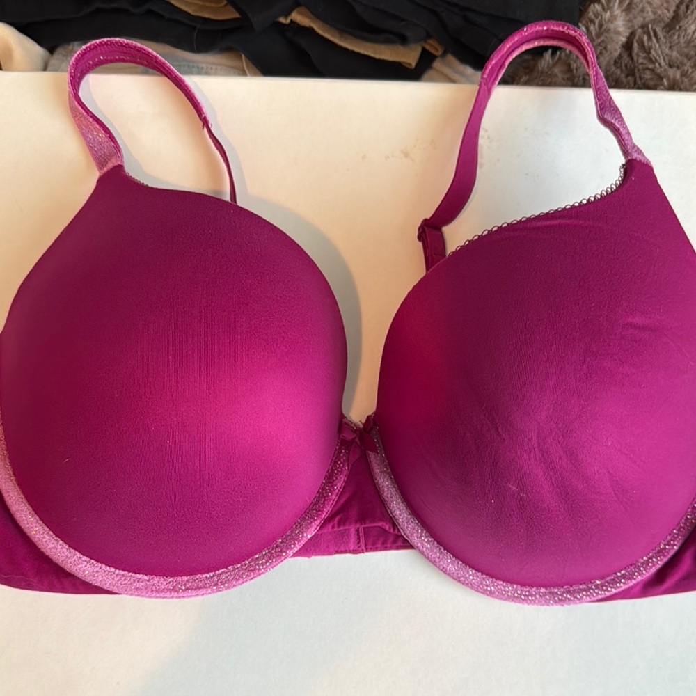 Victoria's Secret Pink T-Shirt Bra with Seamless Comfort